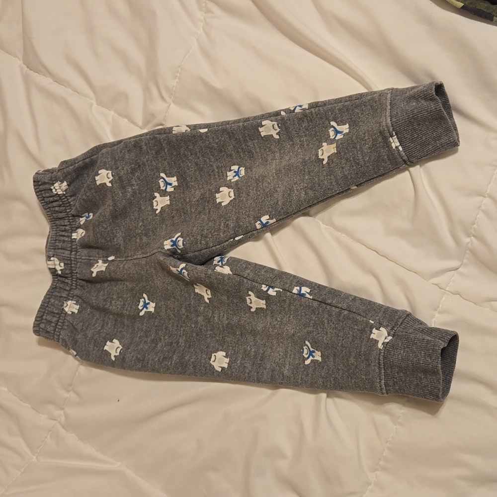 Cat & Jack 2T Yeti Joggers